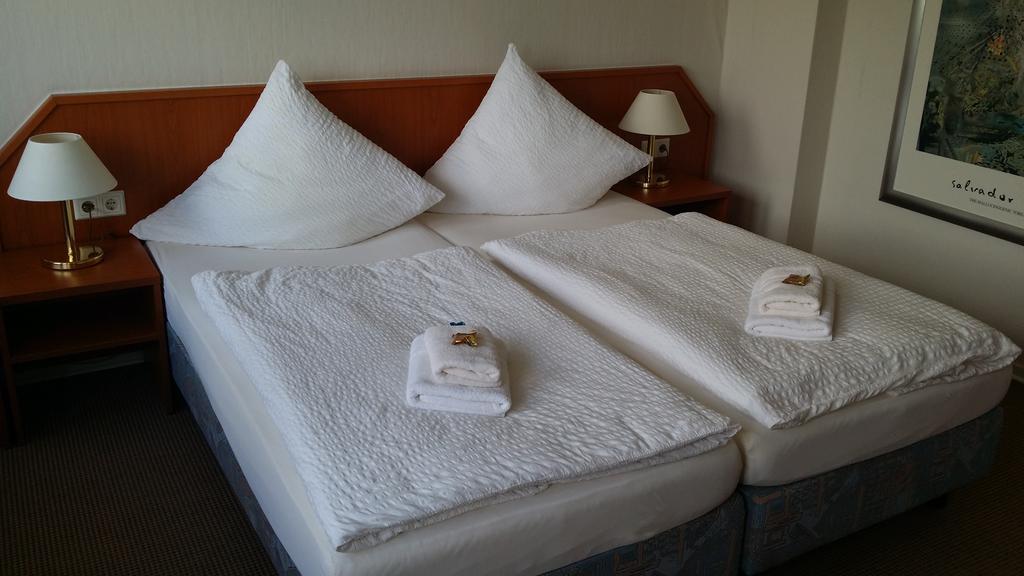 Hotel Garni Kaiserpfalz Goslar Ngoại thất bức ảnh